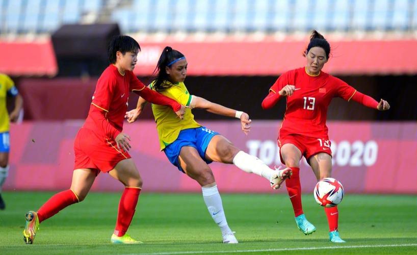 中国女足对巴西女足