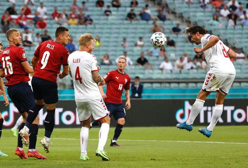 捷克对丹麦欧洲杯集锦直播
